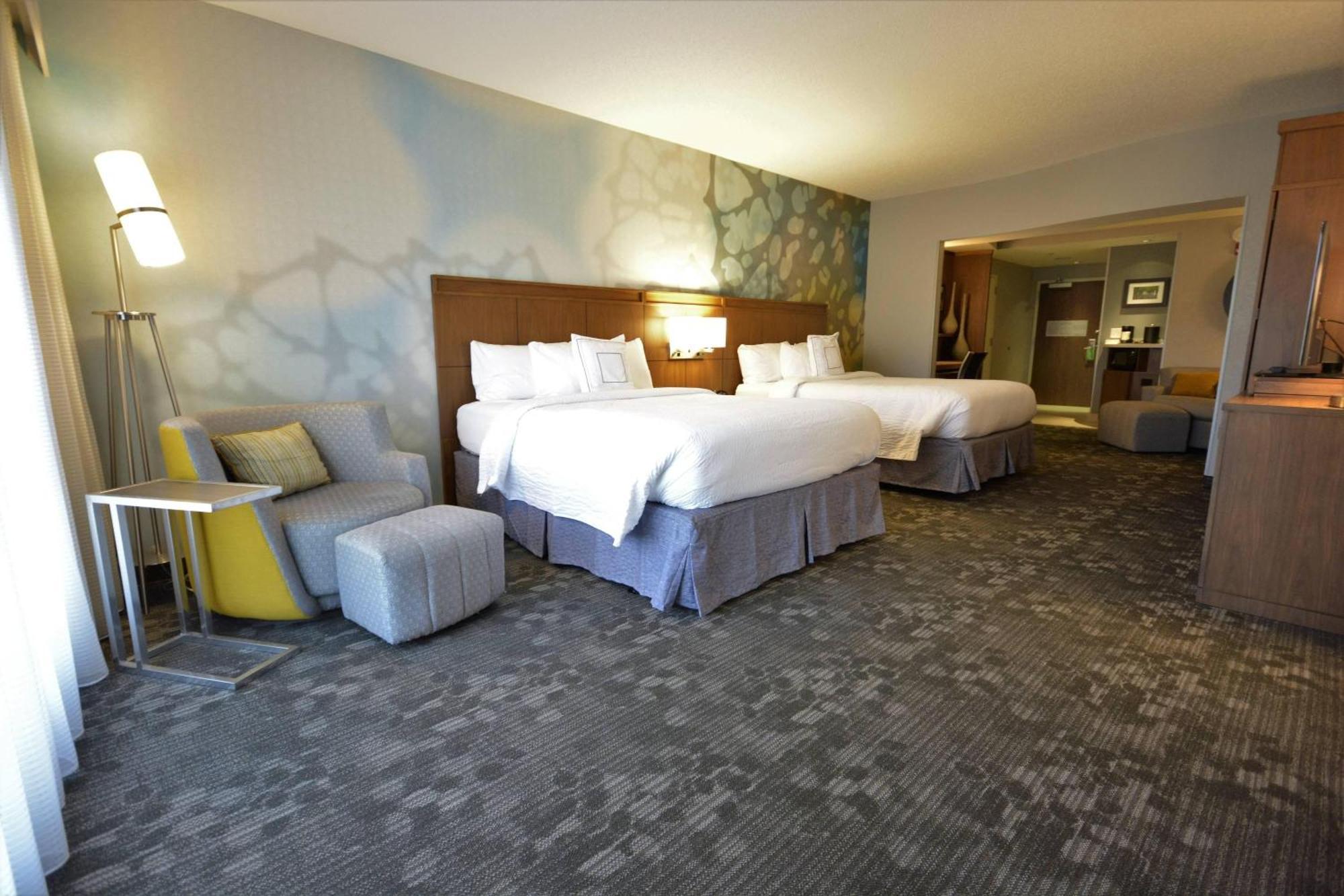 Courtyard By Marriott Asheville Airport Fletcher Exterior foto
