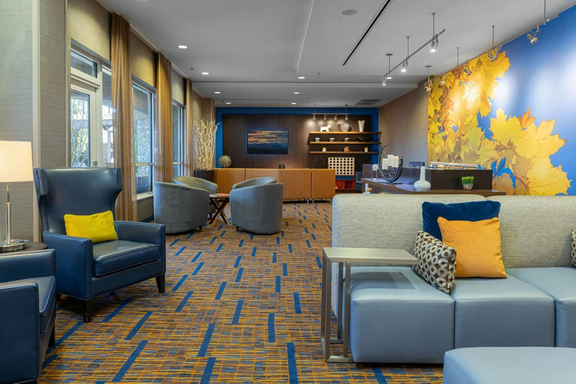Courtyard By Marriott Asheville Airport Fletcher Exterior foto