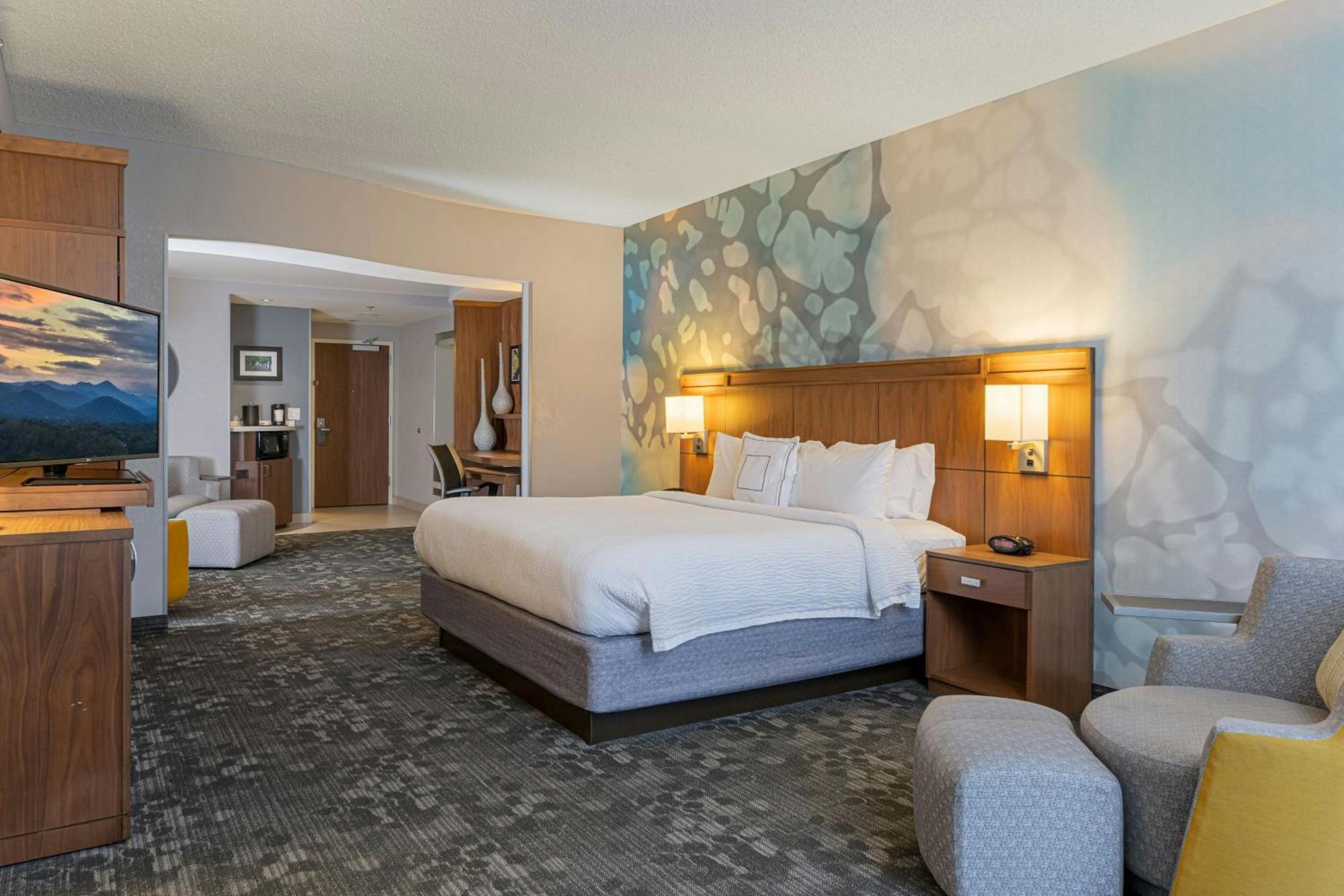Courtyard By Marriott Asheville Airport Fletcher Exterior foto